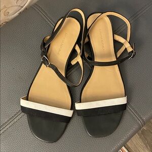 Banana Republic Two-Tone Black and Cream Sandals; size 8